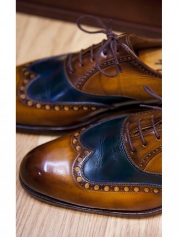 Limpieza profesional y glaseado del calzado